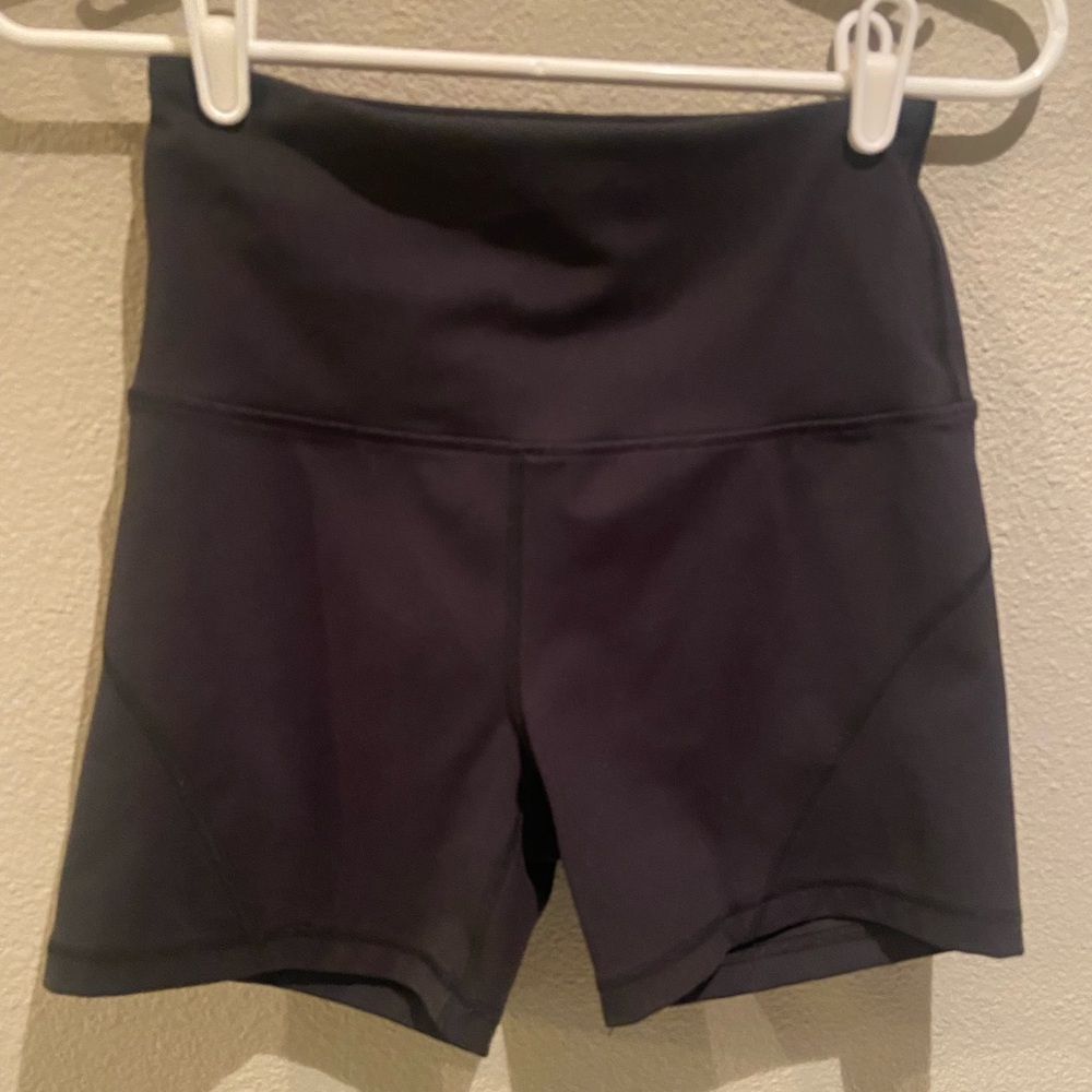Marika Womens Size Medium Shorts Black